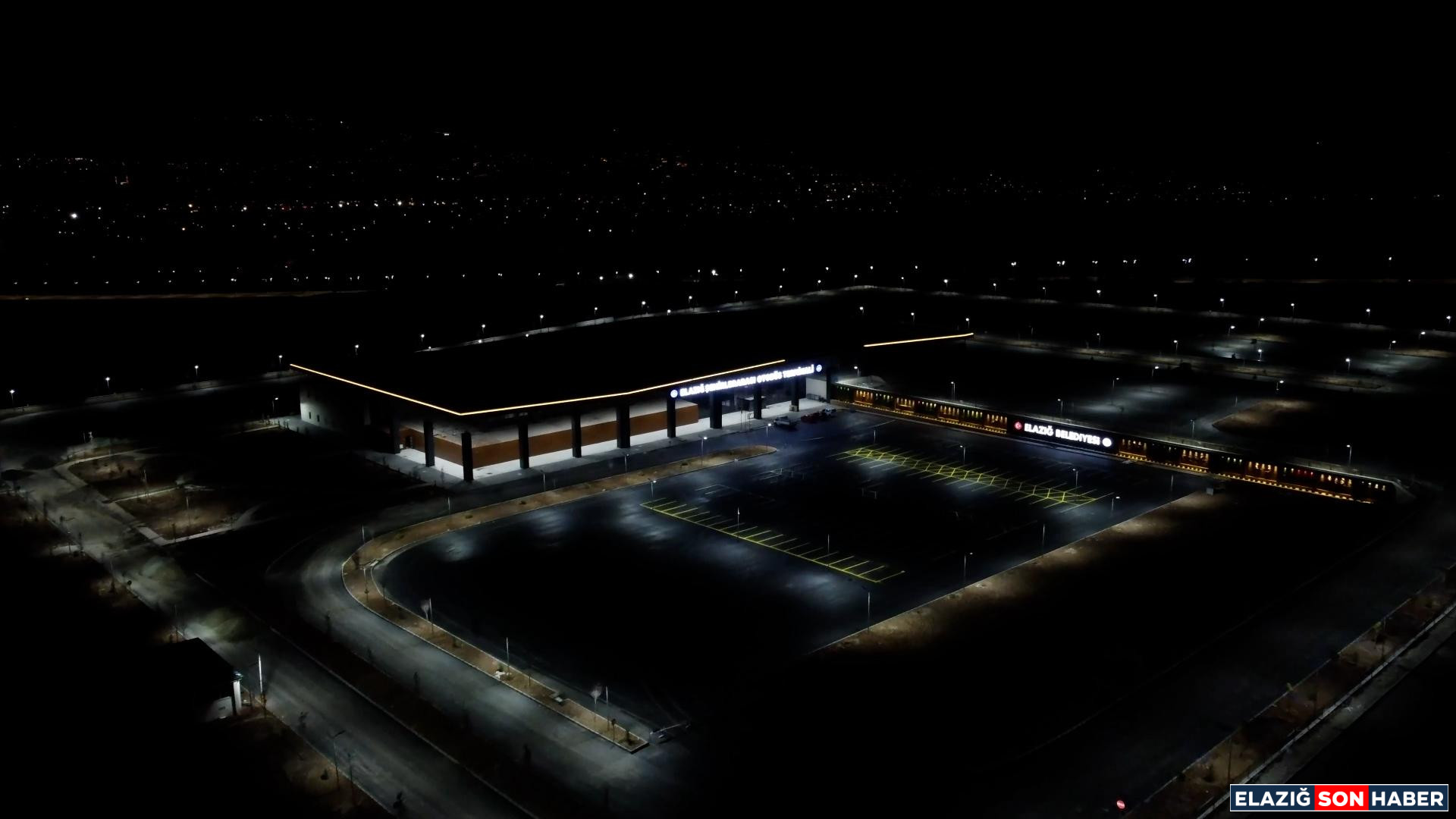 Elazigin Disa Acilan Kapisi Se 1755261036 Xhk8B K