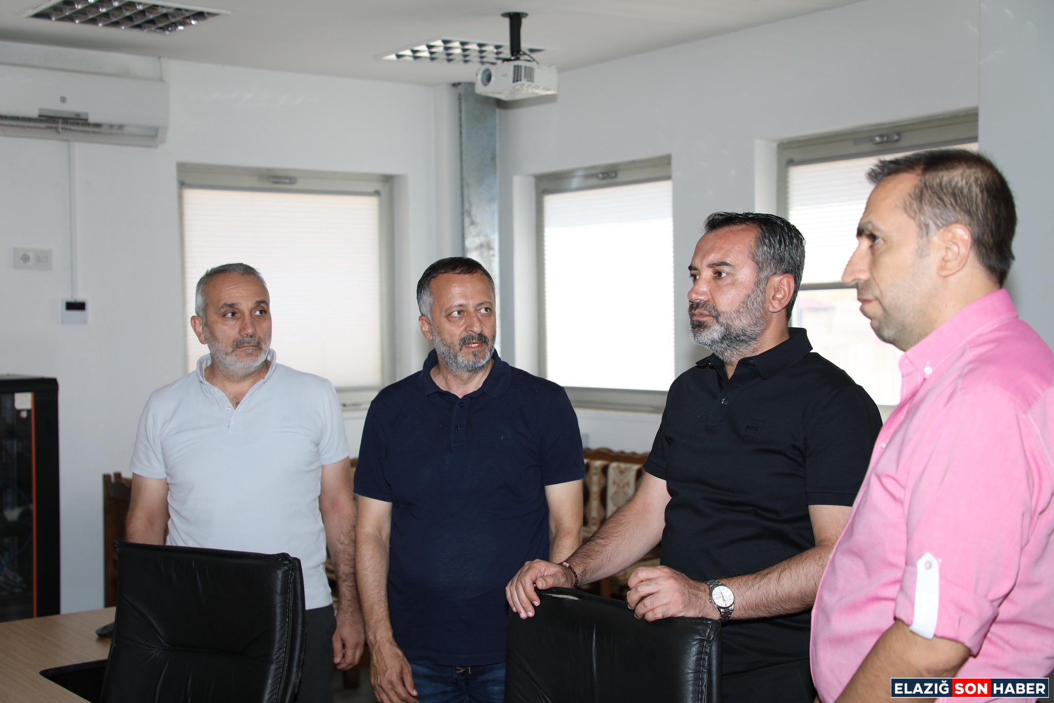 Gyyn Qmj Xg A A S Yn0