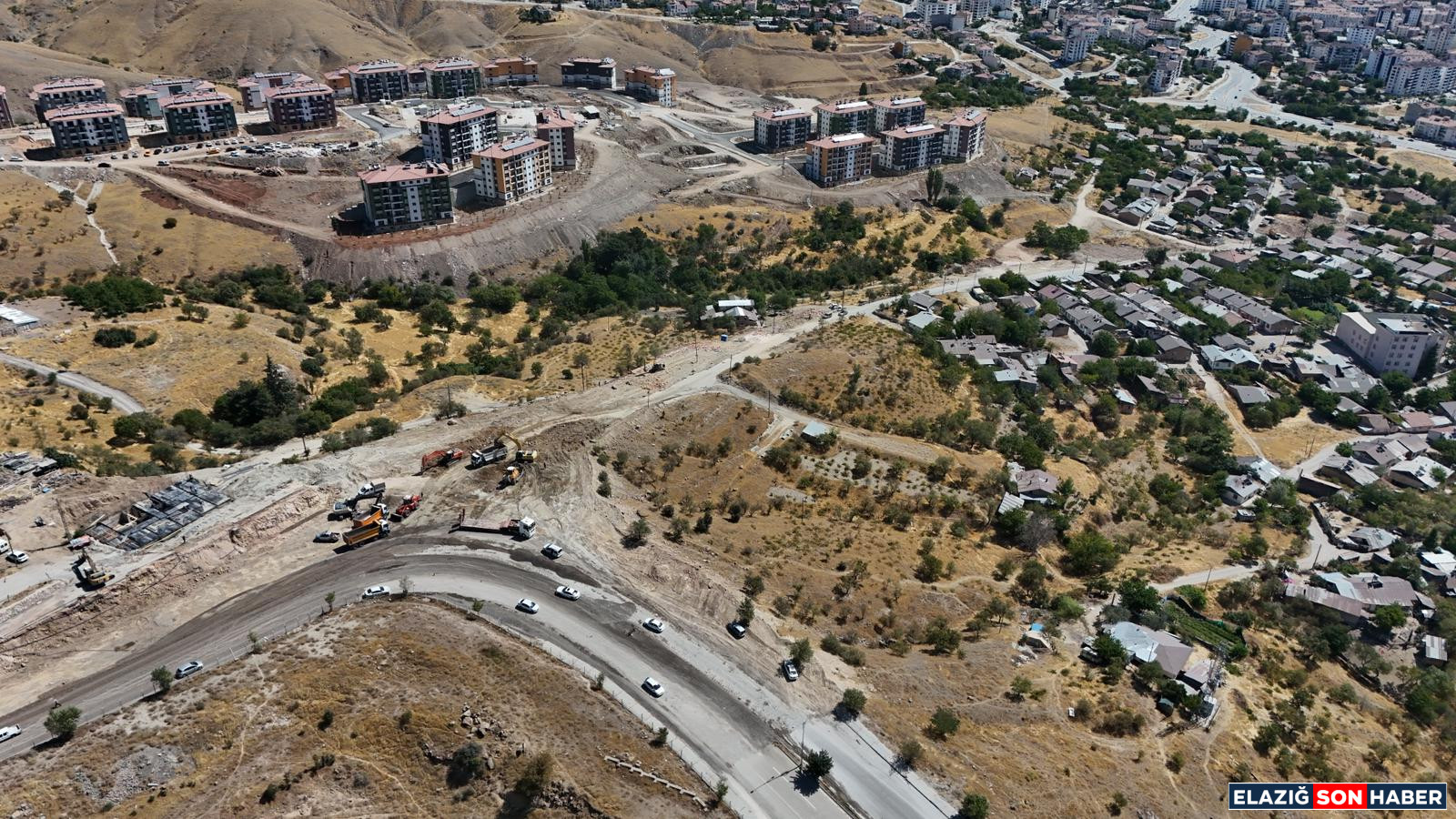 Hamdi Basaran Caddesi 30 Metre 1756207206 Xiys8G