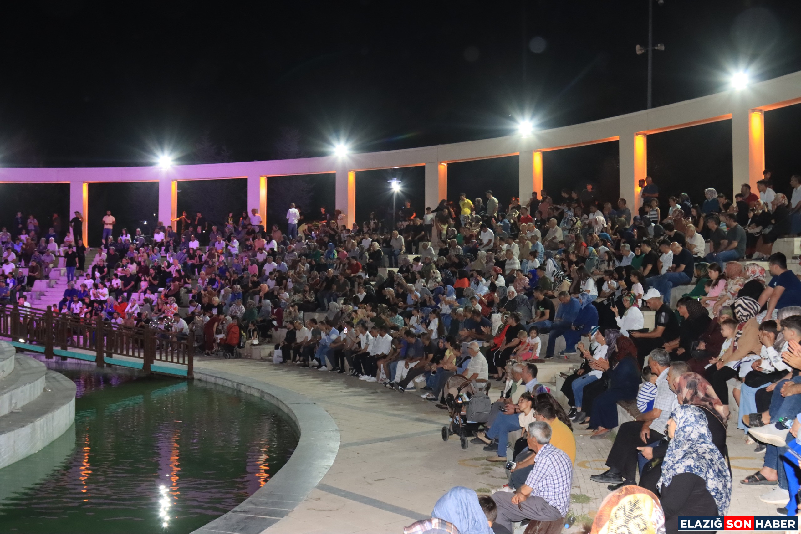 Sehrin Kalbi Burada Atiyor 1755252742 Dm539I