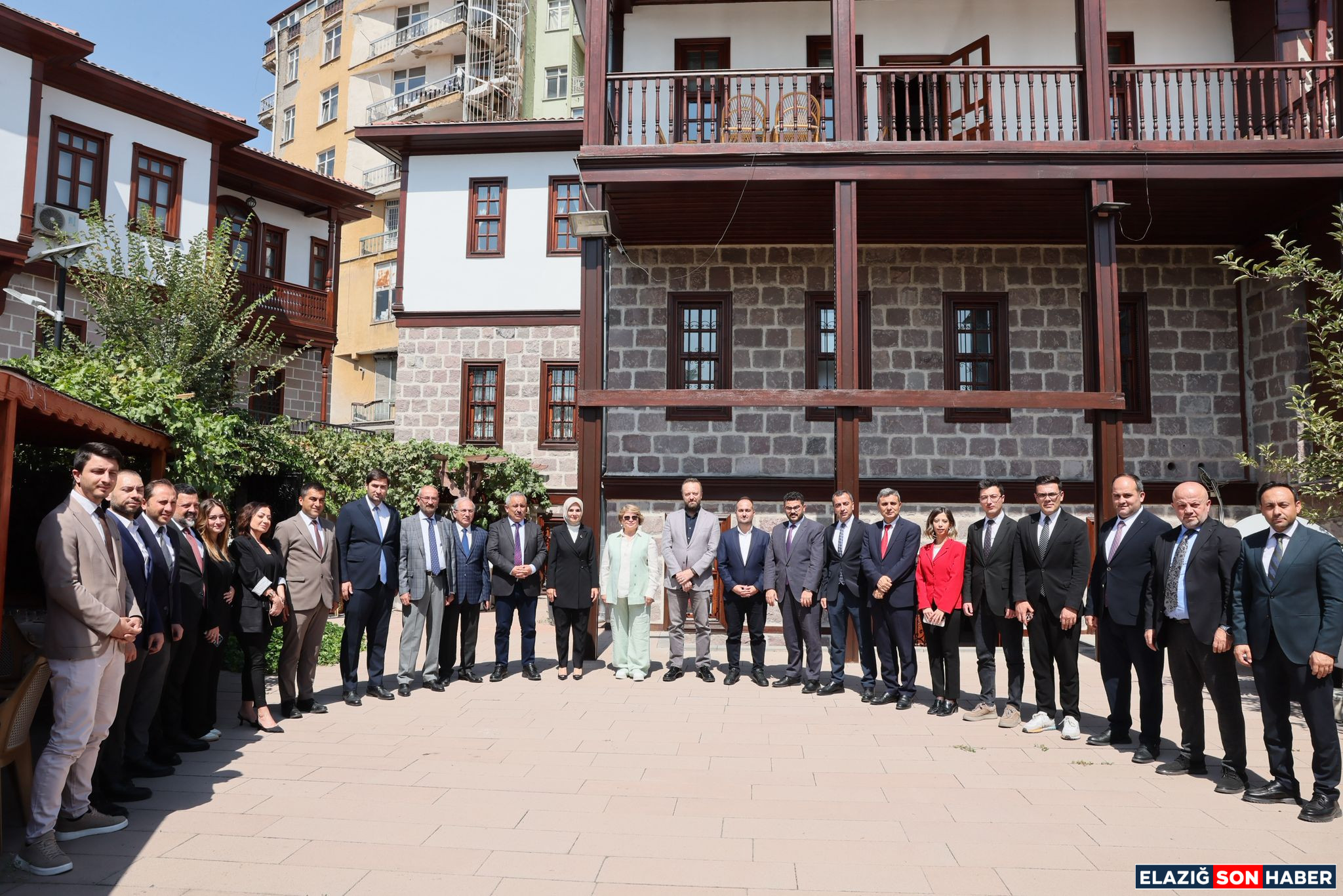 F5Eaac72 3759 4A68 88Dd B999B203E59A