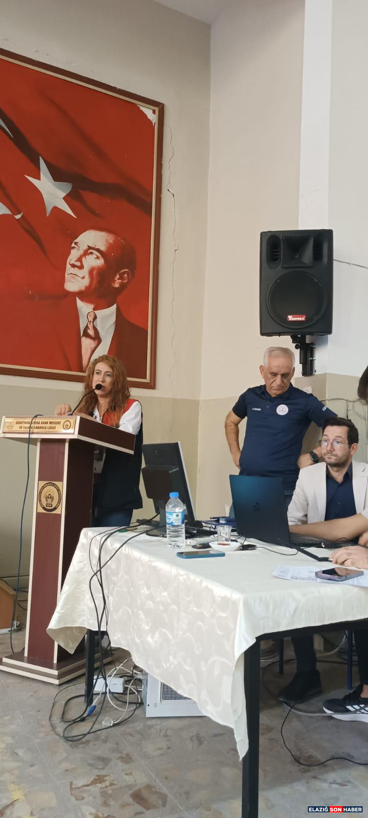 Thumbnail Ac8123F1 8Cac 42D0 8224 F57C6C6Ecbc4