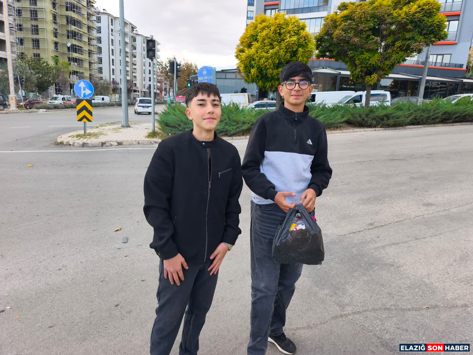 04Dc1393 1213 4104 A3E5 D892C1Ce299E