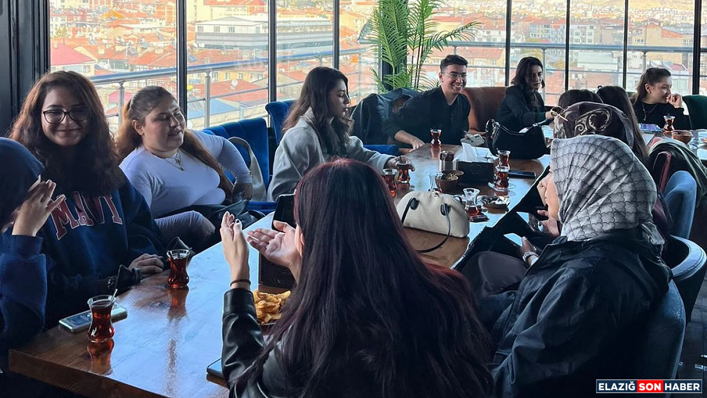 2 1761735118 Y F X R Lq