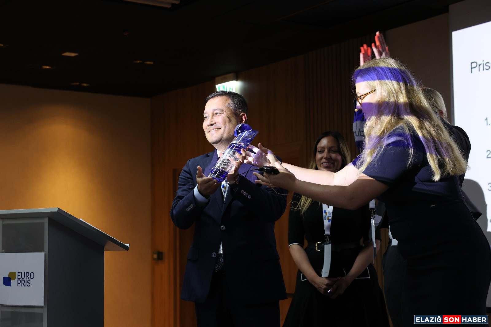 C67F2D4D Ab6A 4038 Beb7 B8E03B4698Cf