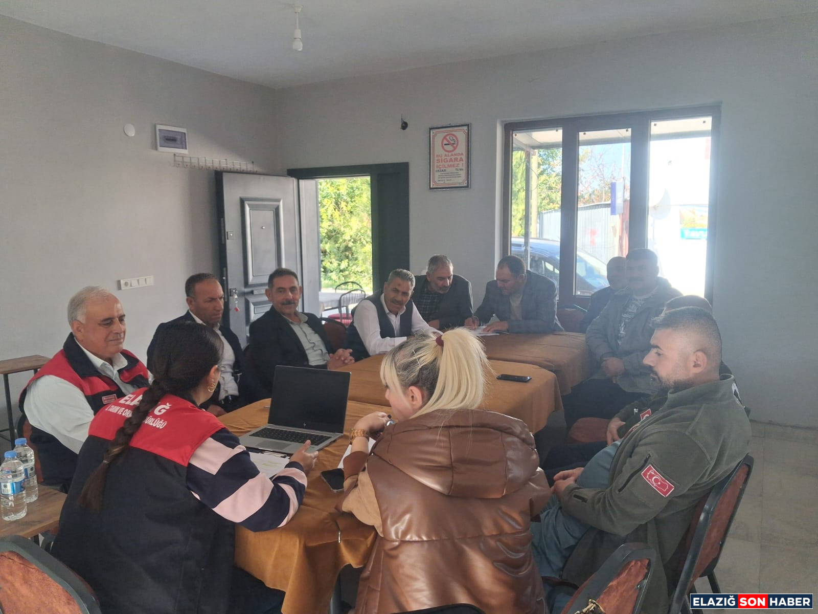 Ee7B9A75 2E44 40Aa 930E 8Badec61F83B