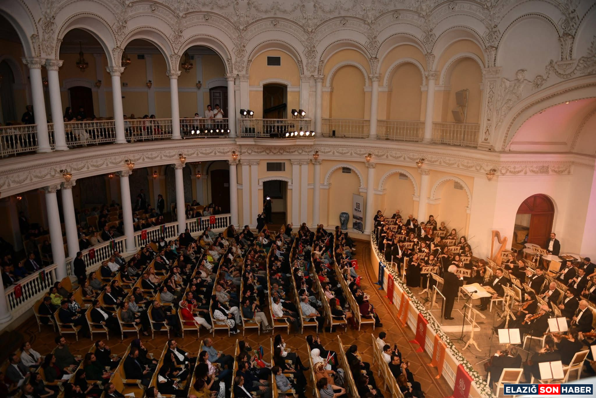 23D08993 3516 47B9 B234 6B9F5E058667