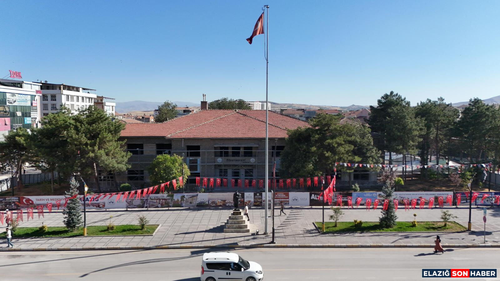 Baskan Serifogullari Tarihi Og 1763634879 I E3 Tov