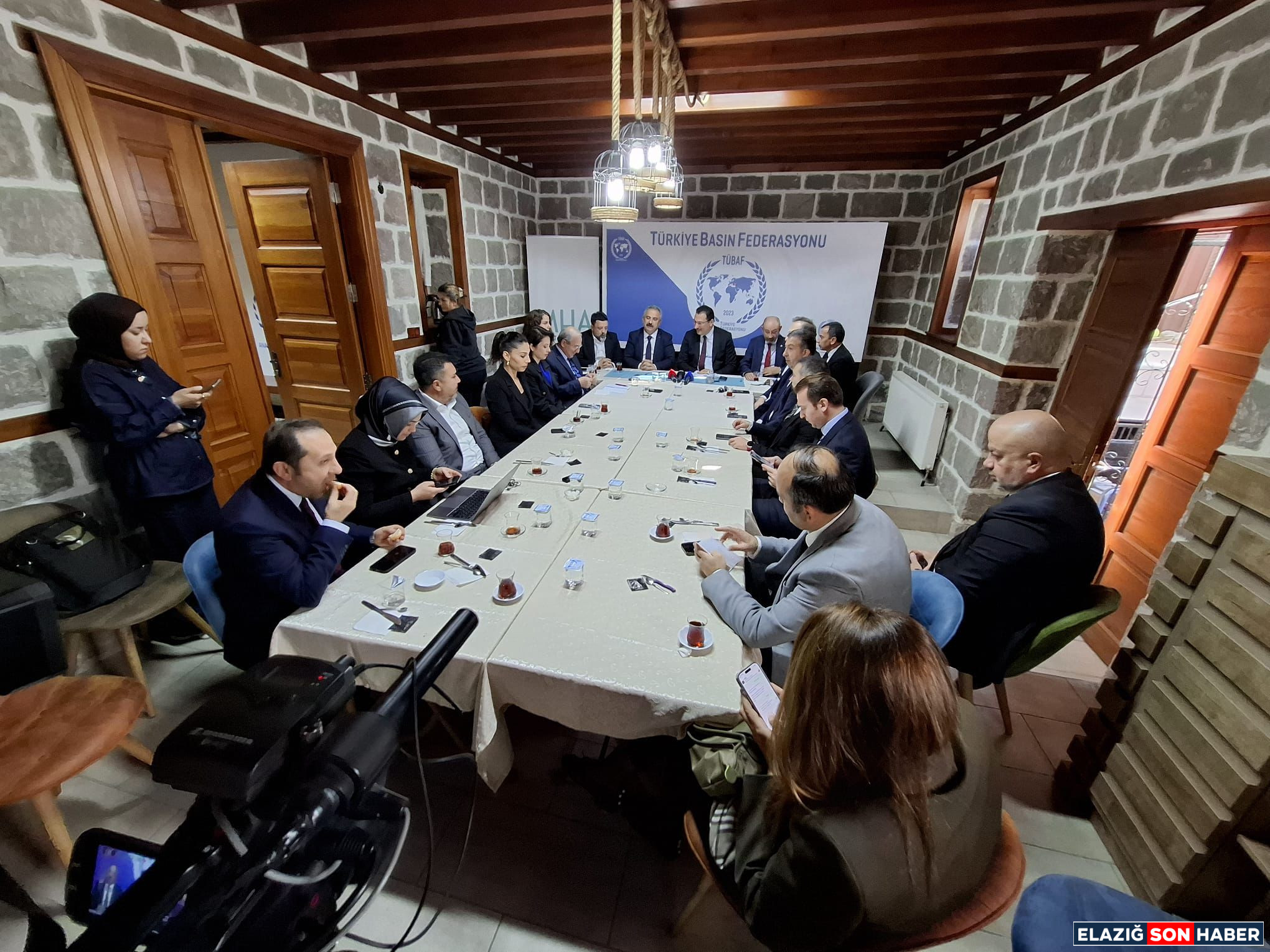 D8113D95 606B 4E38 B261 0028D7B96Ea1