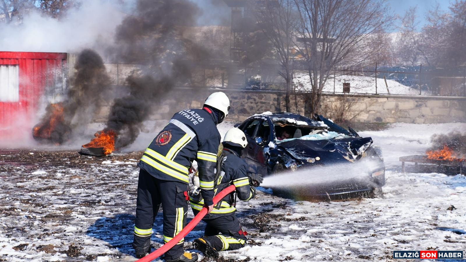 Elazig Itfaiyesi Vatandaslarin 1764243374 Phgf U Q