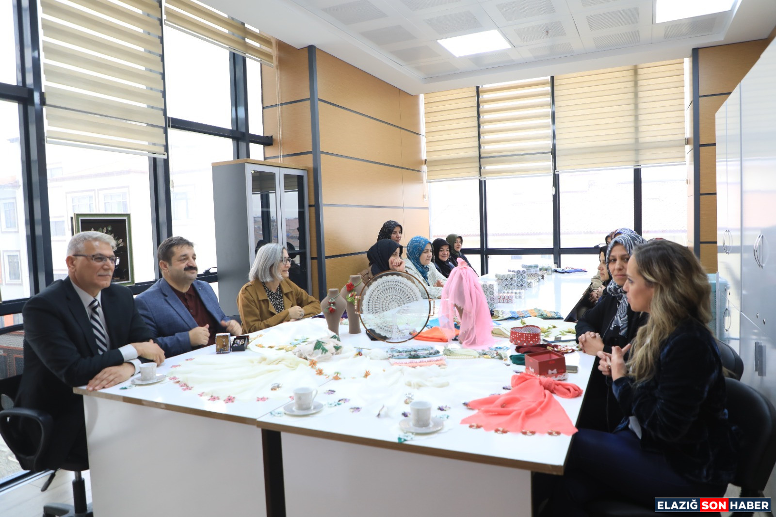 Elazigli Kadinlarin Gelenekten 1762338598 Dg8B Mm