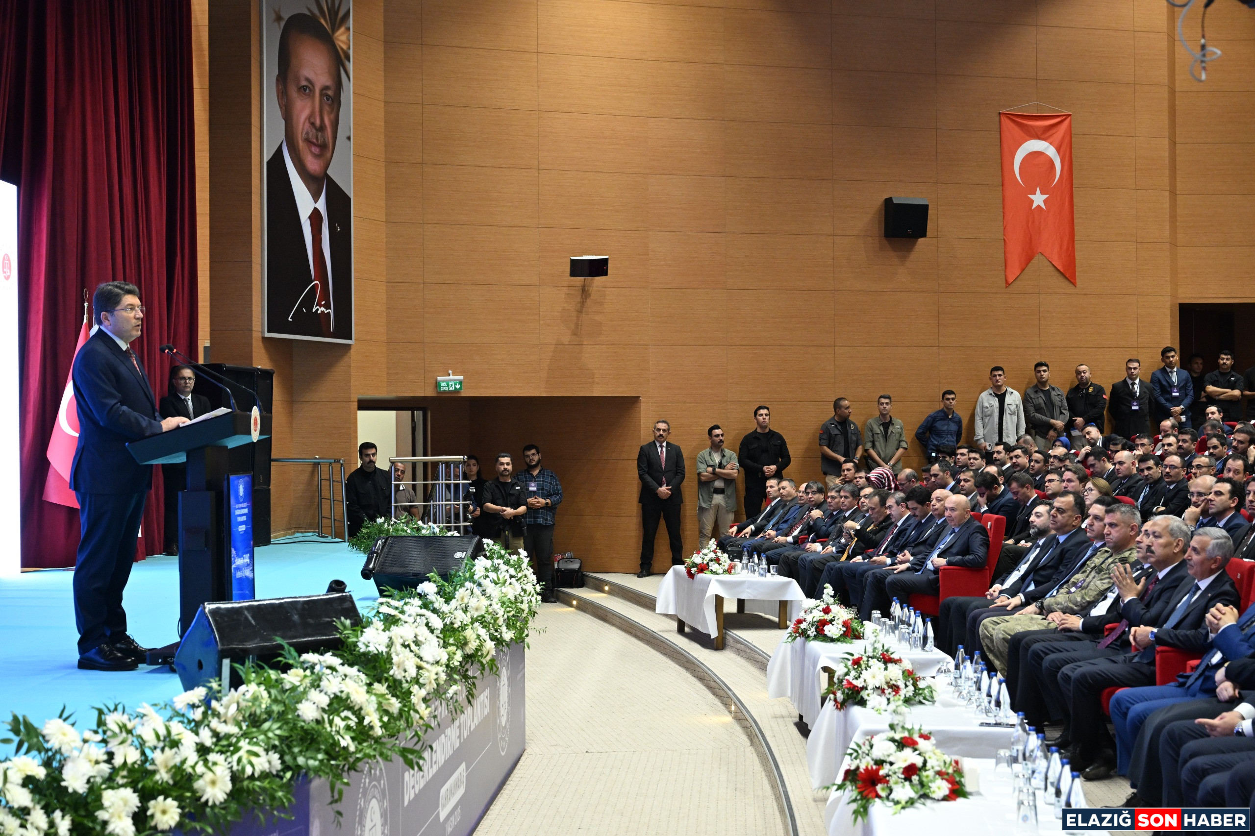 Fdf045Aa E7A5 49Ac A24D 981A92997C26