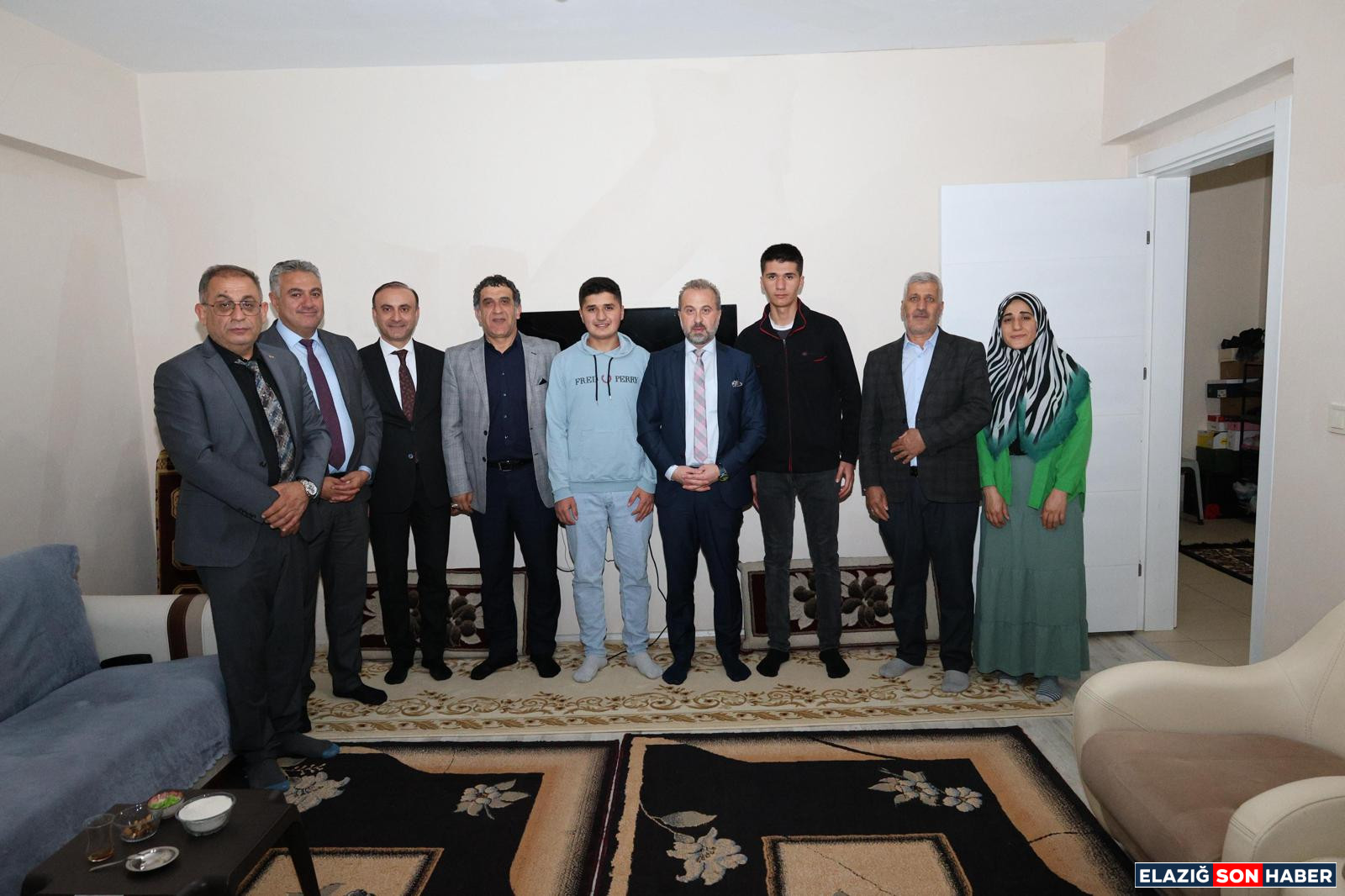 G4 Bqhb W U A Ae Tm E