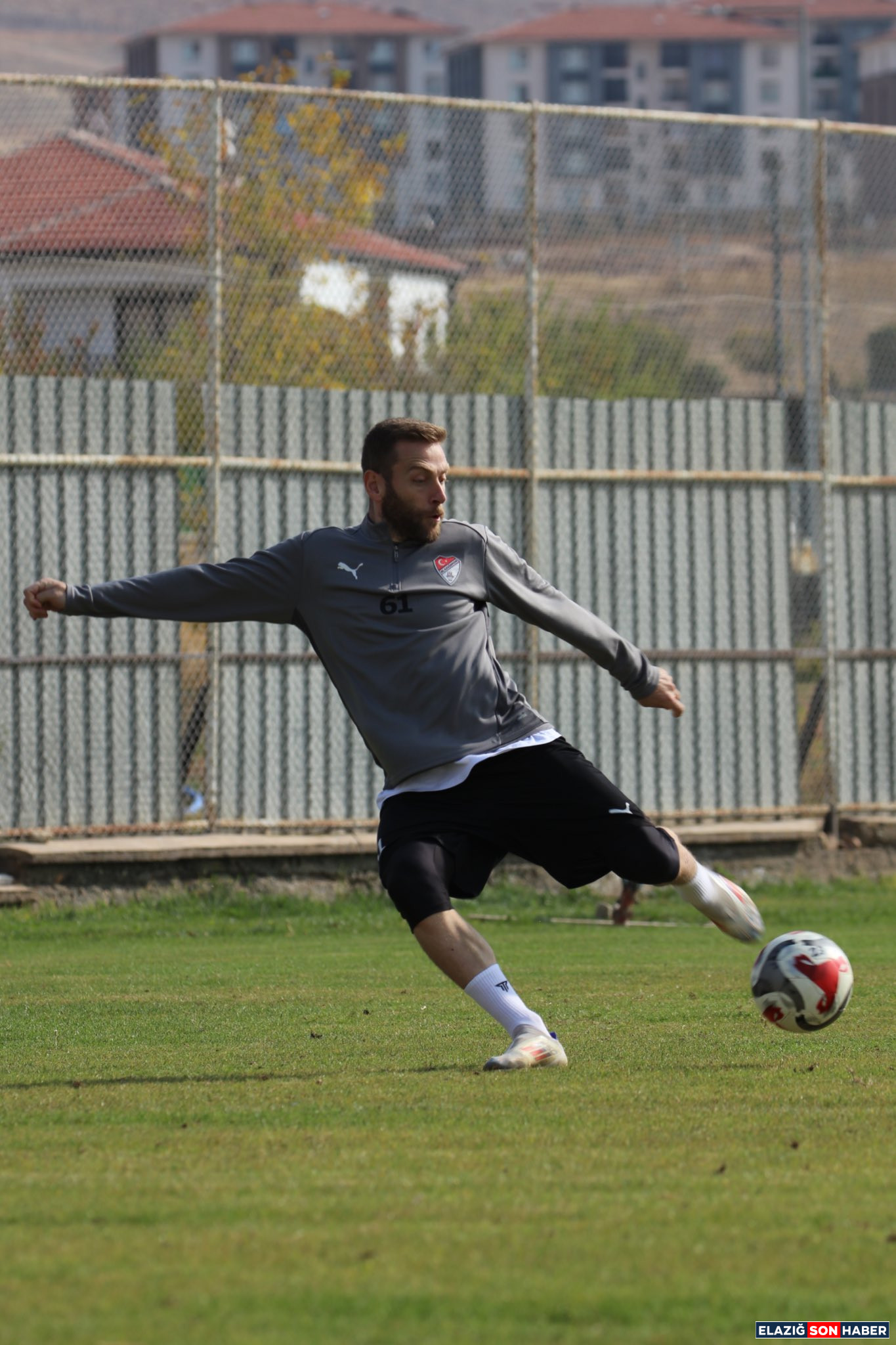 G5 E O0Ui W8 A A2 Wtv