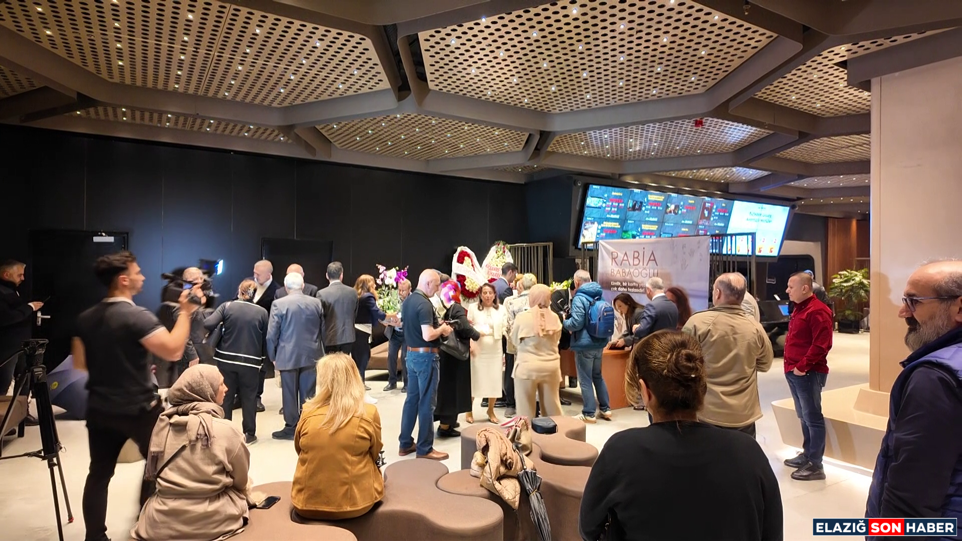 Vlcsnap 2025 11 29 18H21M34S516