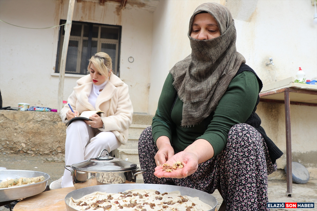 1764924684 Aa 20251205 39896856 39896849 Unutulmaya Yuz Tutan Lezzetleri Kayit Altina Almak Icin Koyleri Geziyor