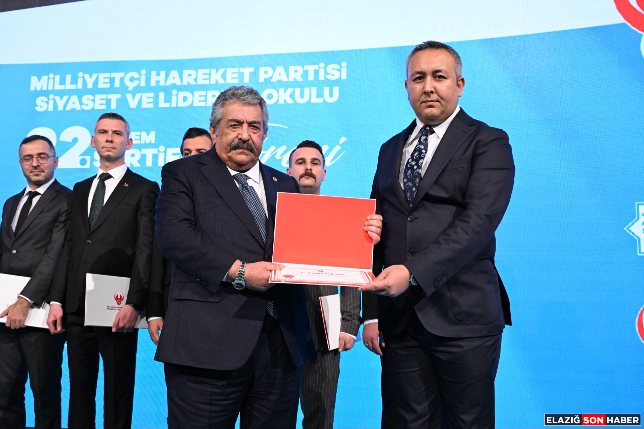 1765106984 G7Gizopxoamdifl