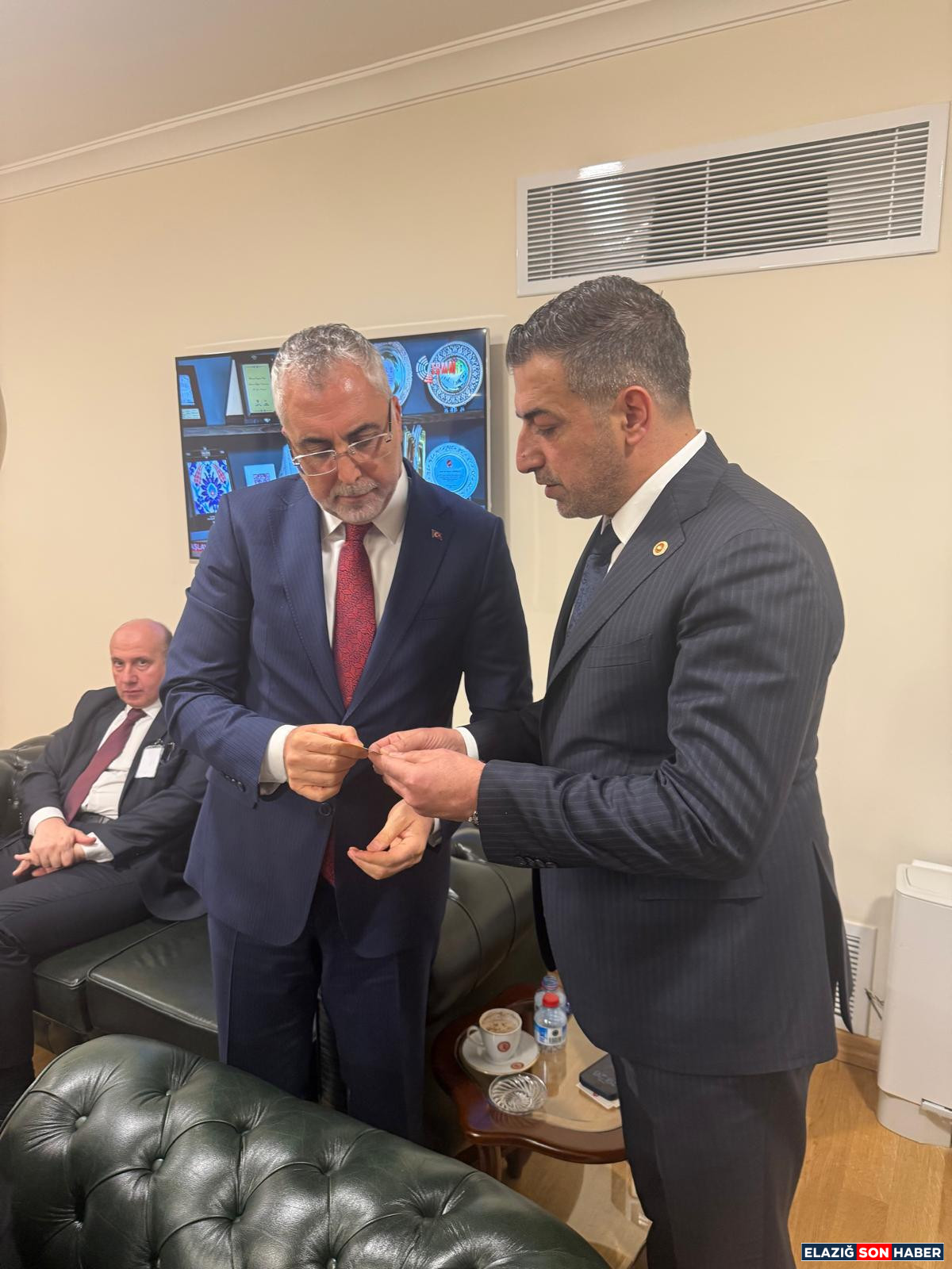 52238180 15Ec 4899 8B5D 62A5D527C29C