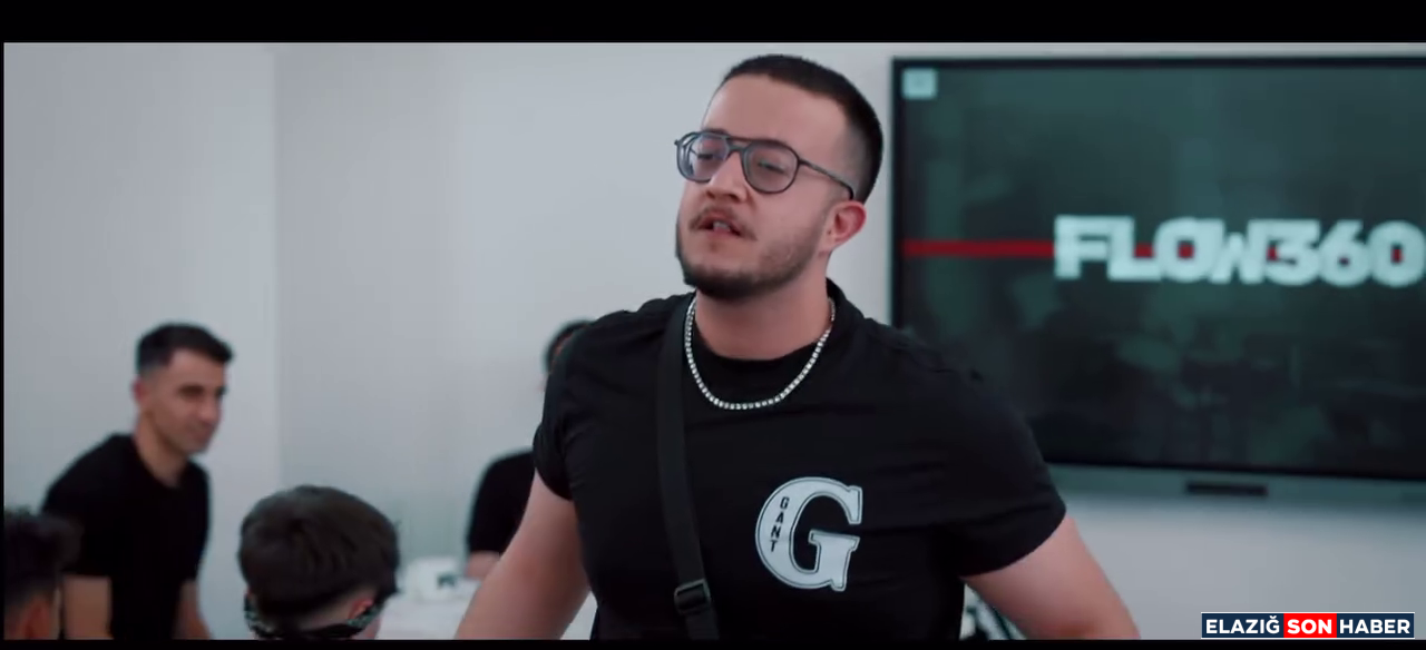 Vlcsnap 2025 12 08 11H01M05S417