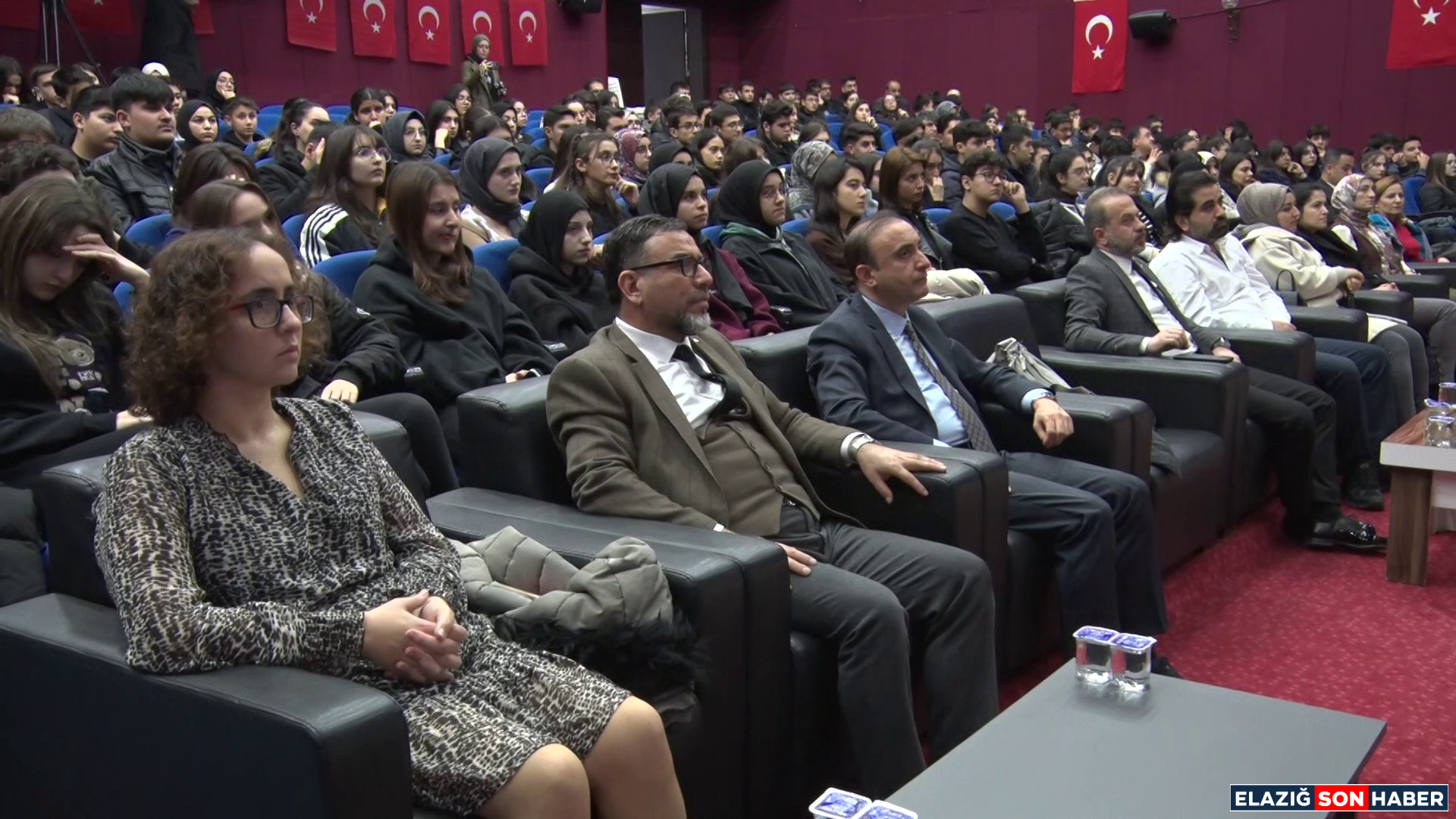 Vlcsnap 2025 12 11 16H01M58S769