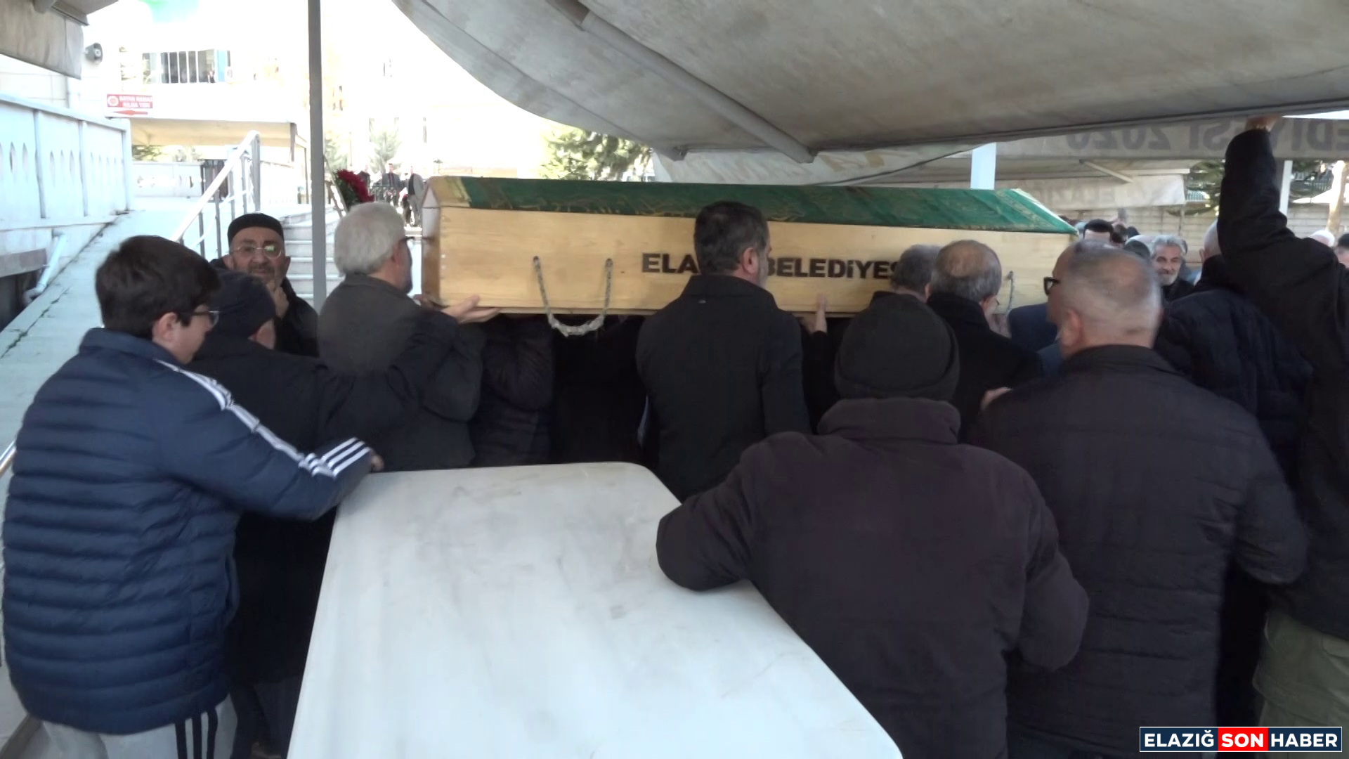 Vlcsnap 2025 12 17 16H36M06S448