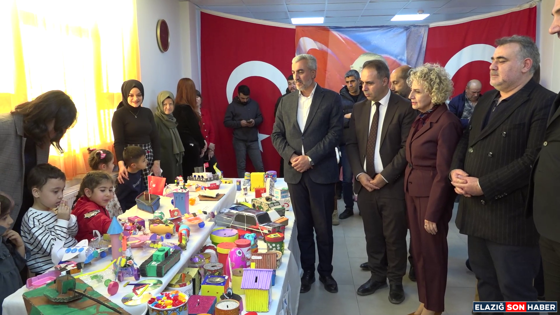 Vlcsnap 2025 12 18 17H38M00S976