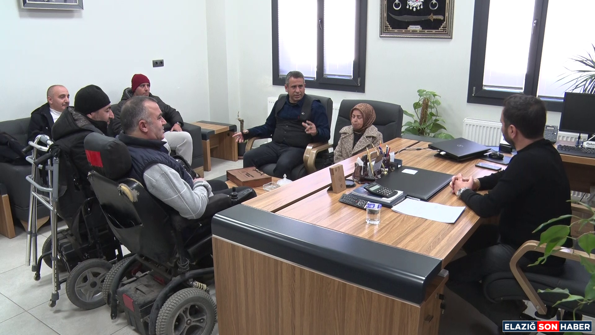 Vlcsnap 2025 12 22 15H42M37S871