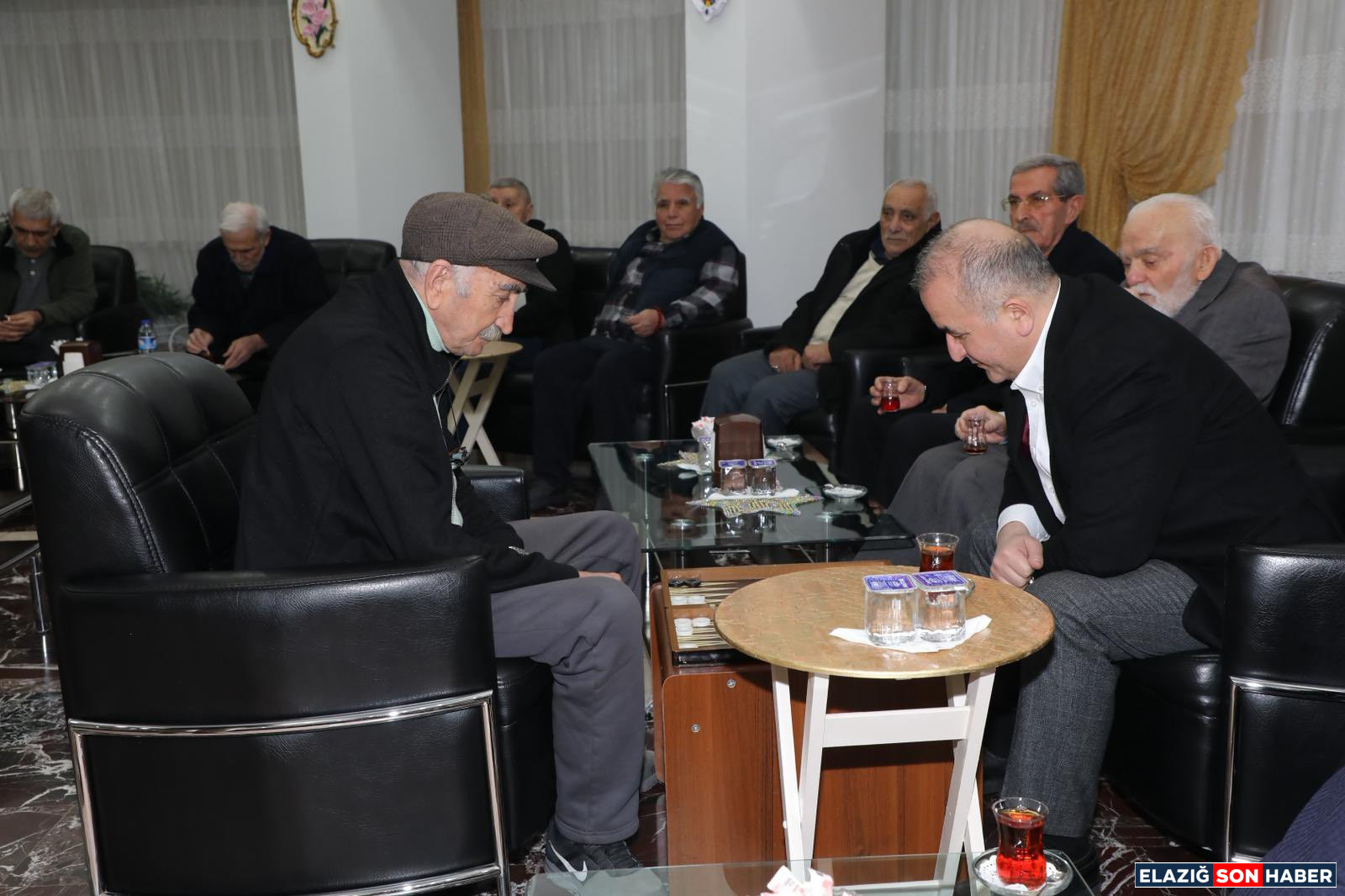 1768201881 G Ceqabxyaa6B66