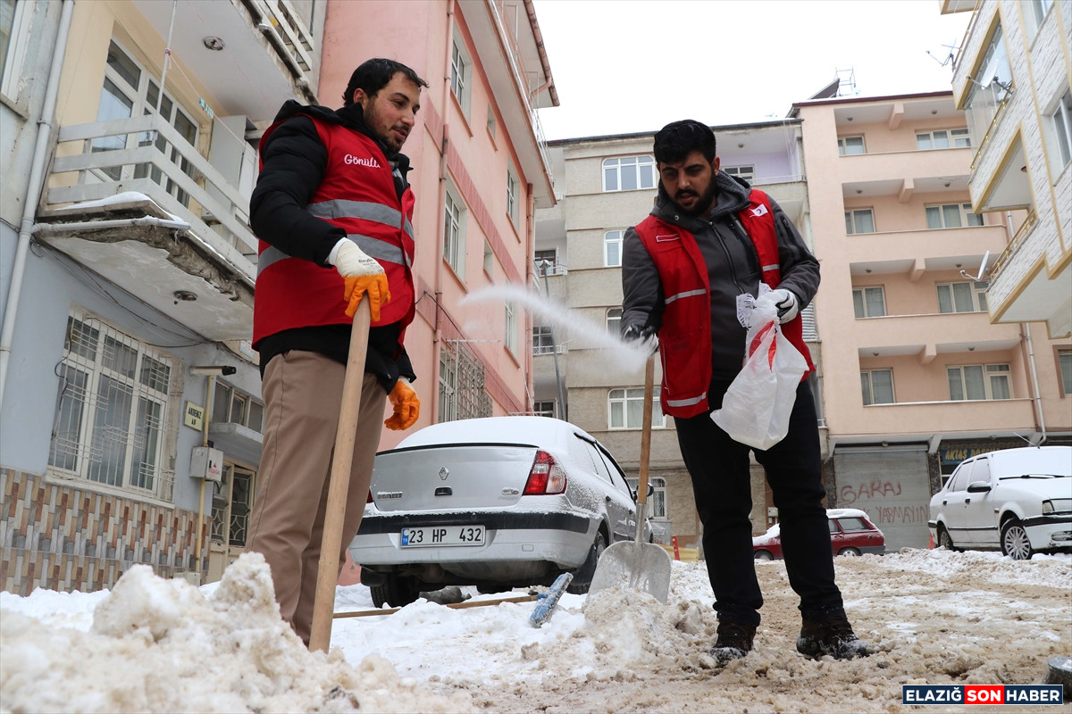 A A 20260108 40192483 40192476 G O N U L L U G E N C L E R Y A S L I V E E N G E L L I L E R I N E V L E R I N I N O N U N D E K I K A R V E B U Z U T E M I Z L I Y O R