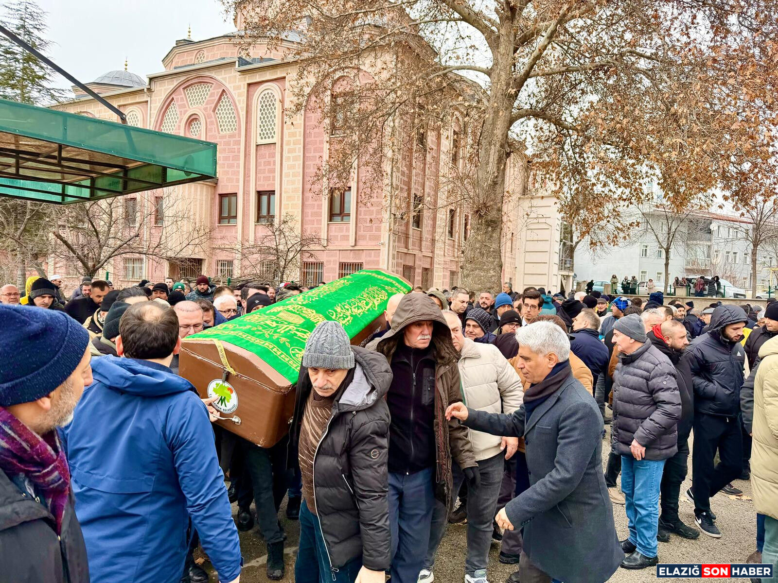 Whatsapp Image 2026 01 16 At 18.42.24 (1)