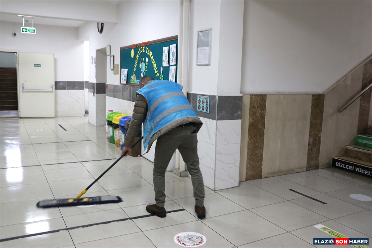 A A 20260201 40424286 40424280 O K U L L A R Y U K U M L U L E R I N C A L I S M A S I Y L A Y A R I Y I L T A T I L I N D E T E M I Z L E N D I