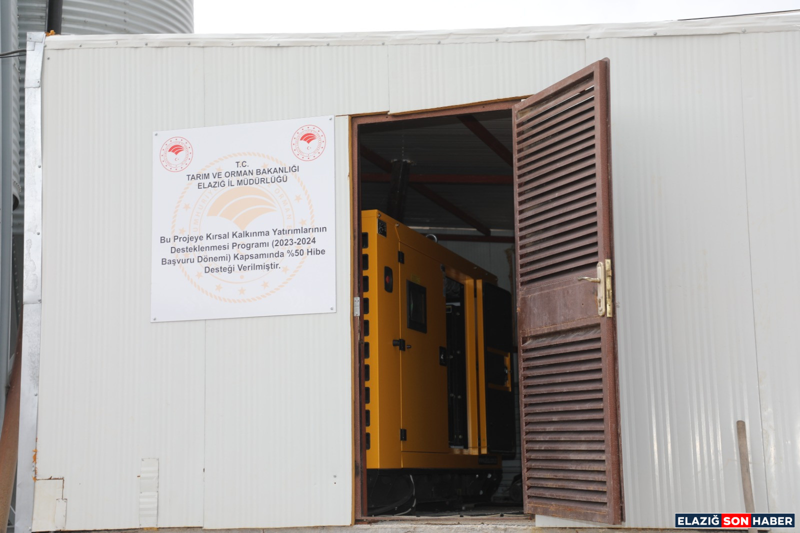 Aaffaff1 E6Aa 422F 98A6 F49C3B3421Cd