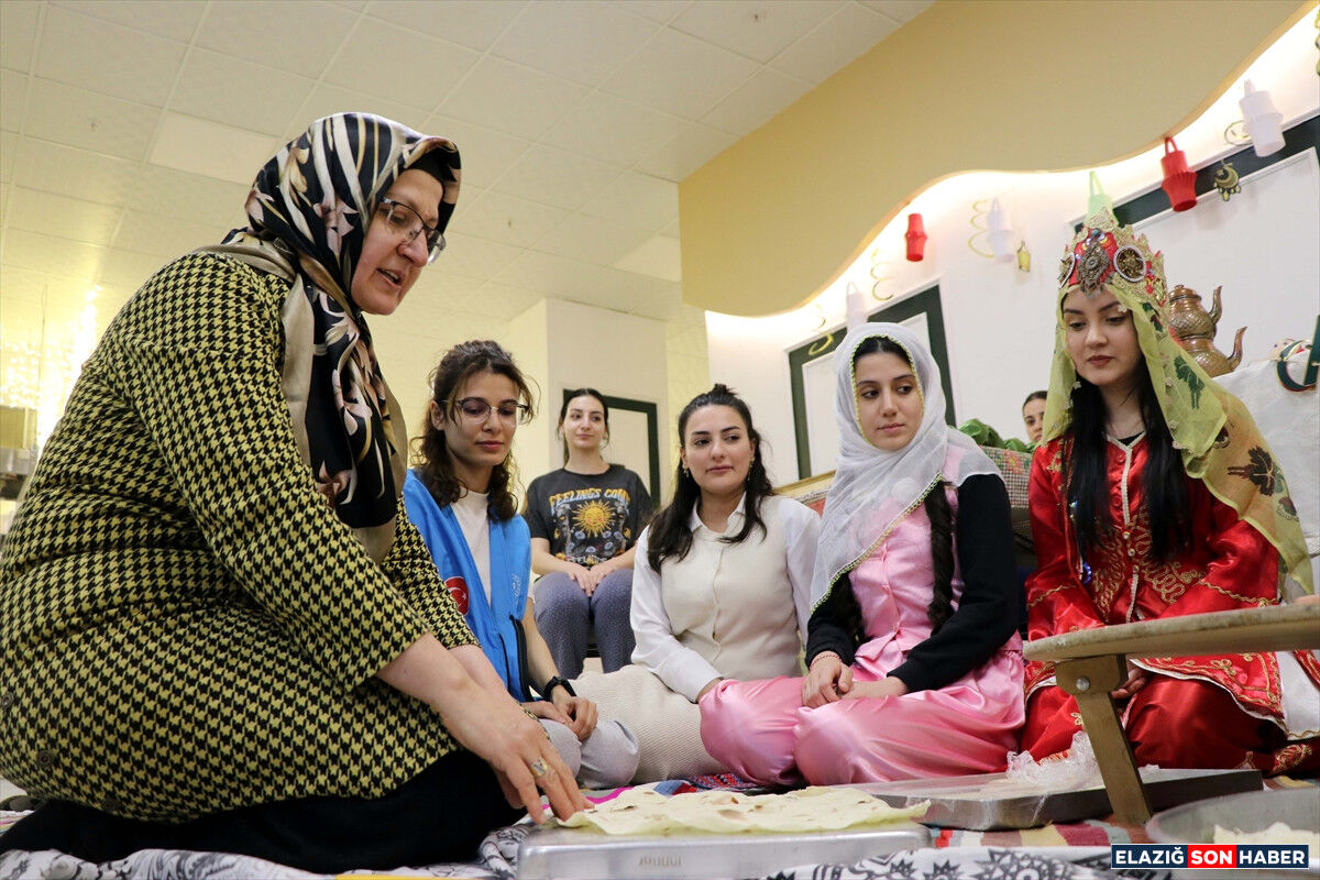 A A 20260305 40737405 40737394 U N I V E R S I T E L I K I Z L A R Y U R T T A G E L E N E K S E L T A R I F L E R L E Y O R E S E L Y E M E K L E R I O G R E N I Y O R