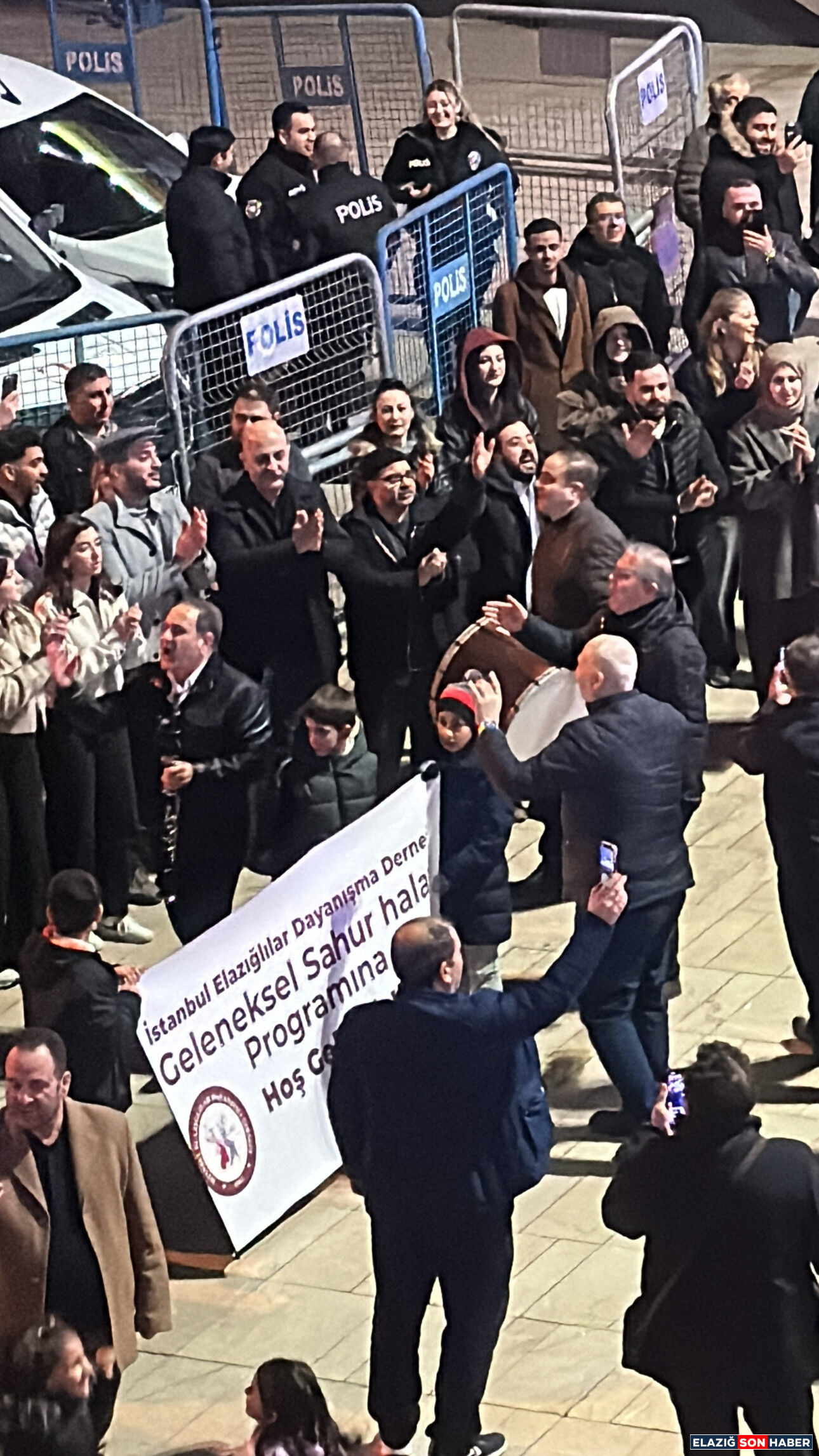 D5002 A C F 131 B 417 D A A B6 78 D24 F11 E025. J P G