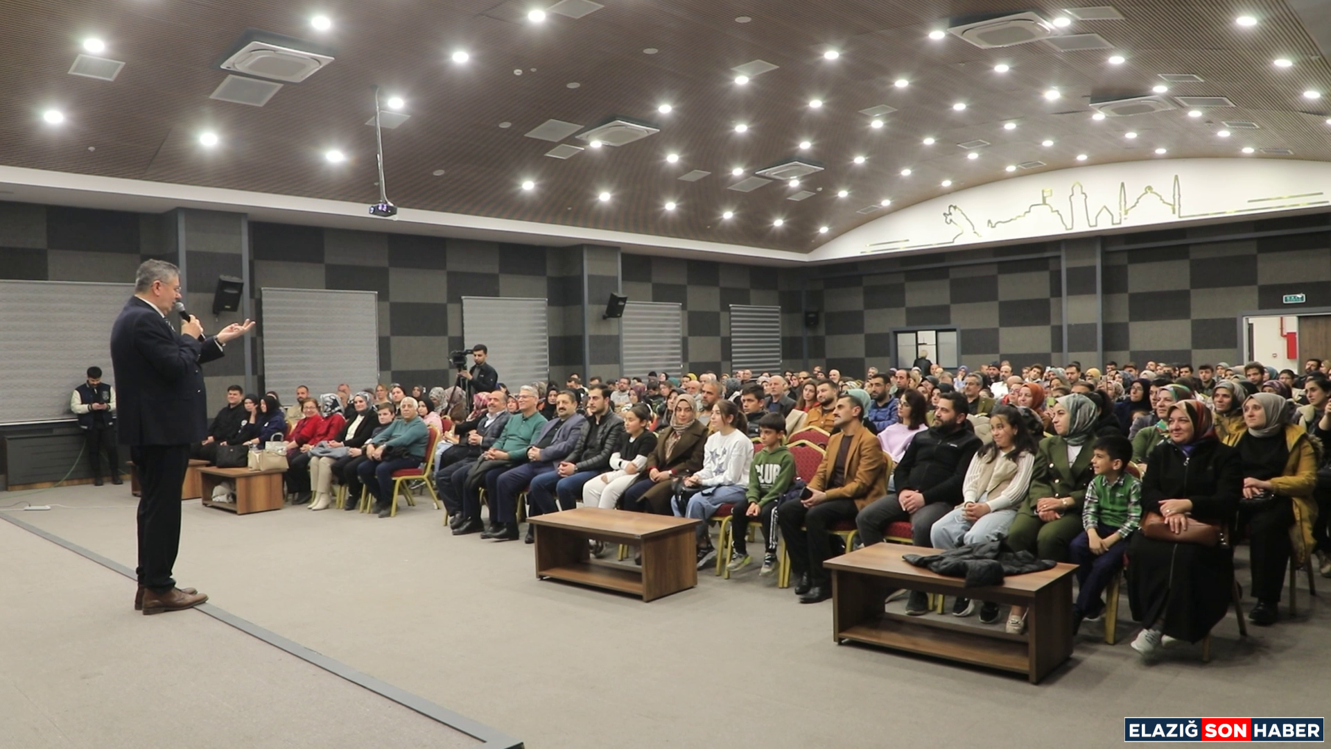 Vlcsnap 2026 03 15 19H00M00S865