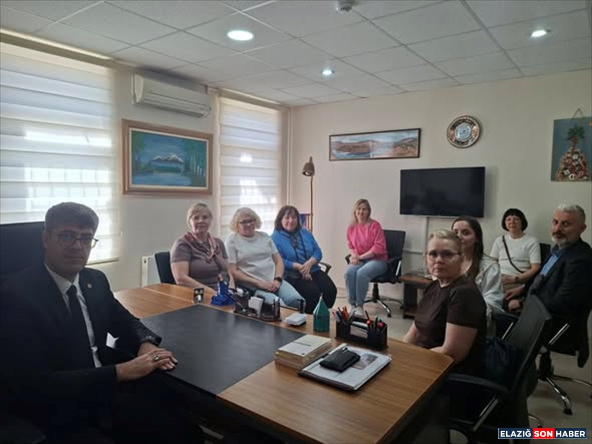 A A 20260424 41198247 41198245 K E B A N D A E R A S M U S P R O J E S I K A P S A M I N D A M E S L E K I C A L I S M A L A R I N C E L E N D I