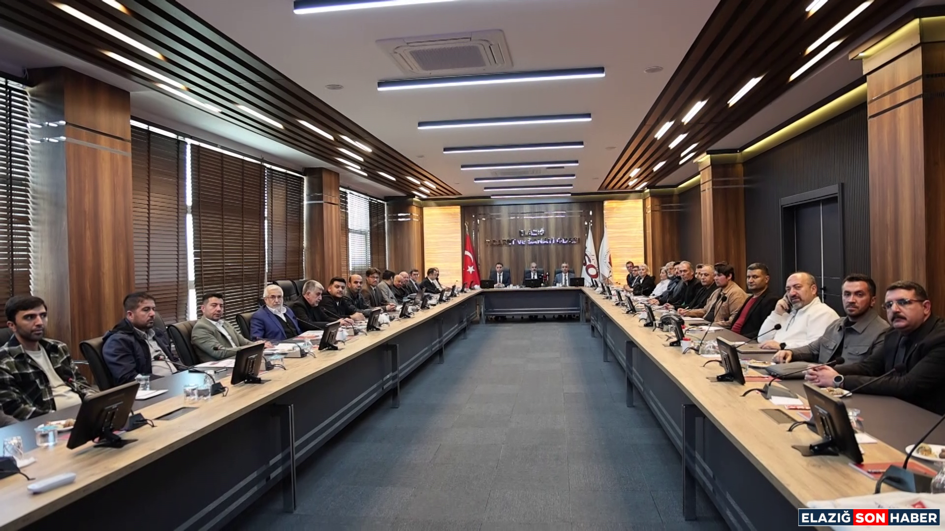 Vlcsnap 2026 04 15 16H24M58S070