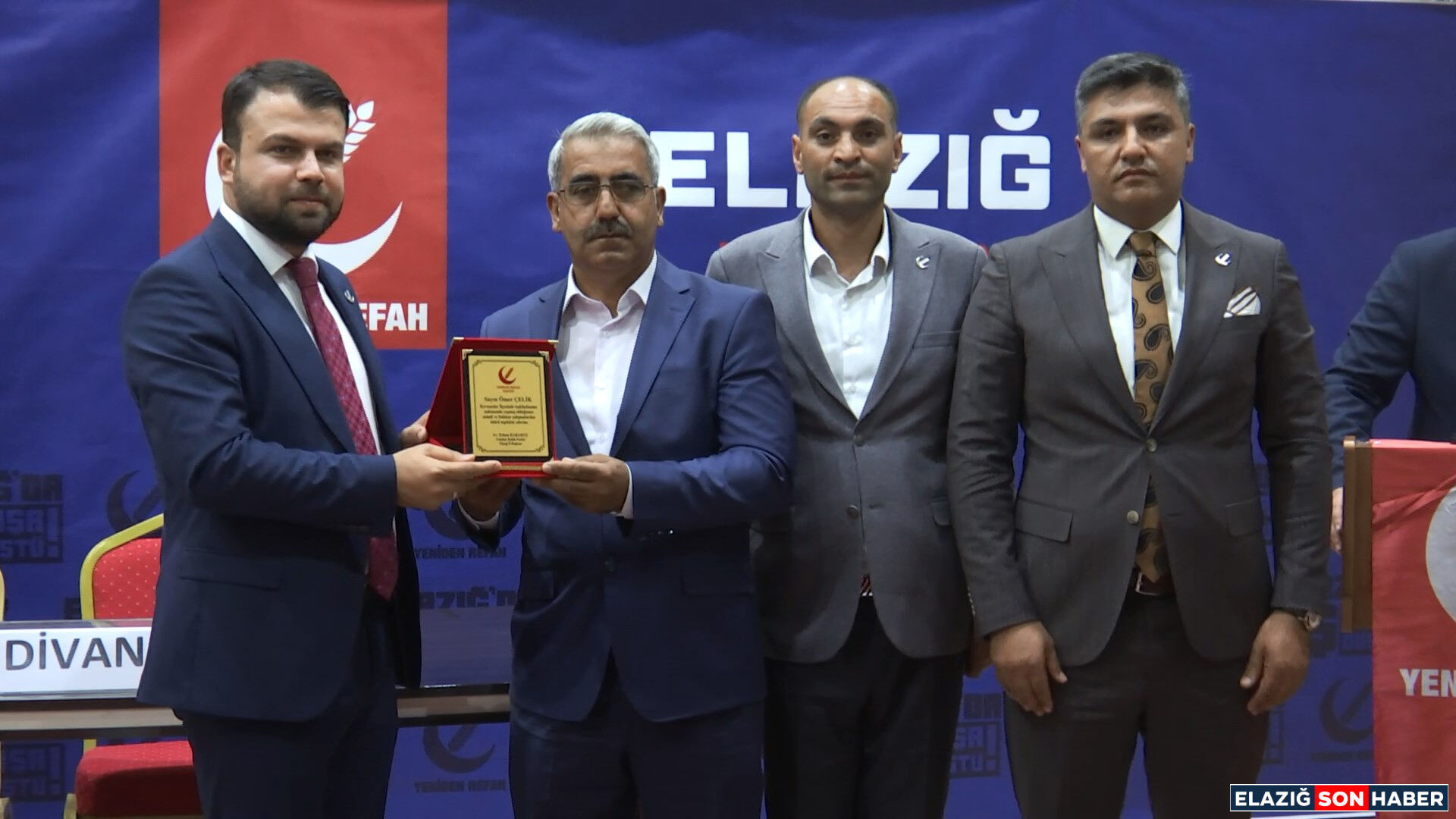 1782818483 Plaket