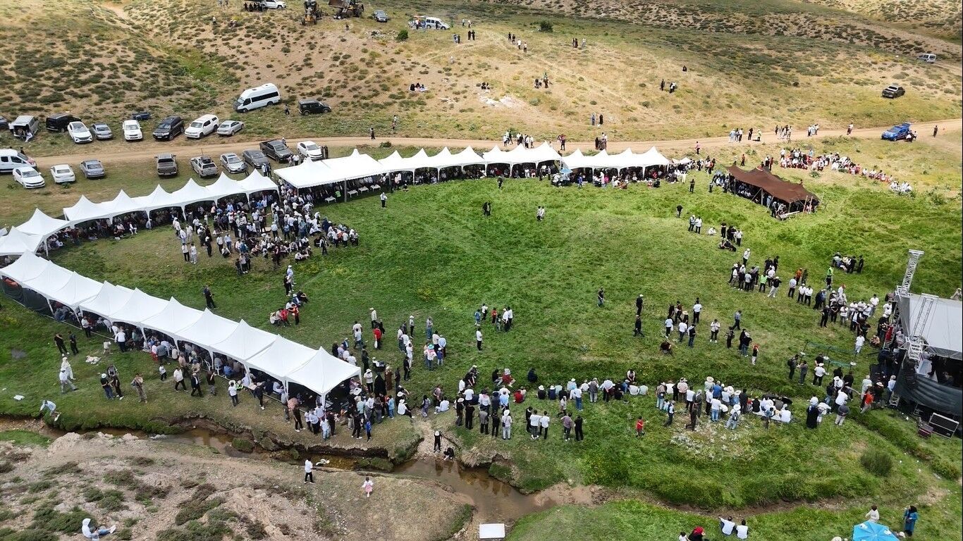 Bingöl'deki Çotla Festivali renkli görüntülere sahne oldu
